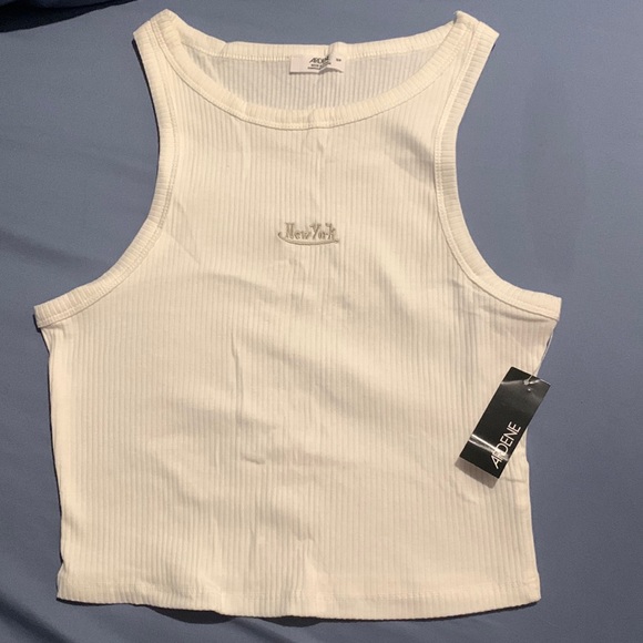 White “New York” Cropped Tank - Picture 1 of 3